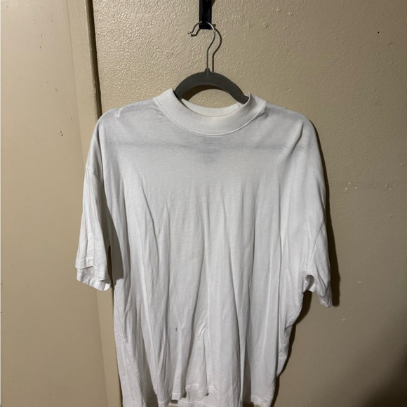 Classic White oversized T-Shirt - Picture 1 of 3